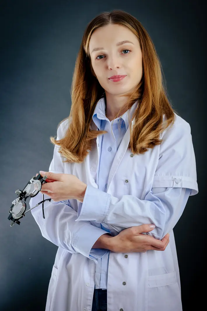 Optometrysta Kamila Domańska w gabinecie
